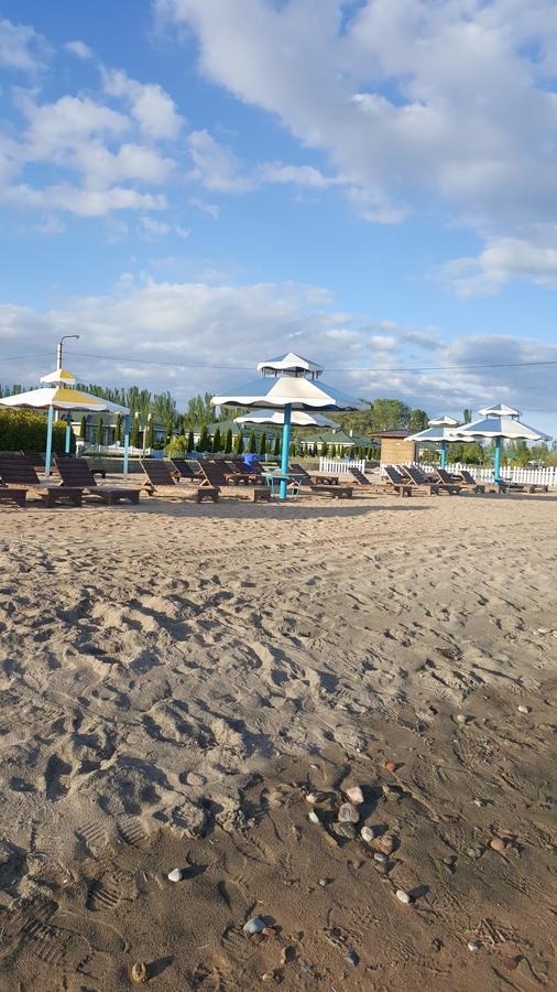 Karven Four Seasons Hotel Chon-Sary-Oy Exterior photo